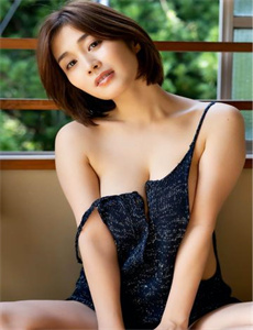《混乱关系美国高清在线观看-原始美女》