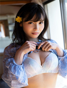 《动漫女生禁处-公交车上荫蒂添的好舒服的电影》